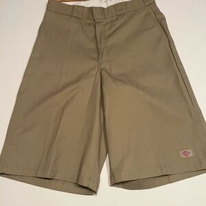 NWT DICKIES Vintage Loose Fit Twill Work Shorts 13" Inseam Men's Sz 32 Khaki (N)